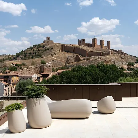 Hotel De 4*